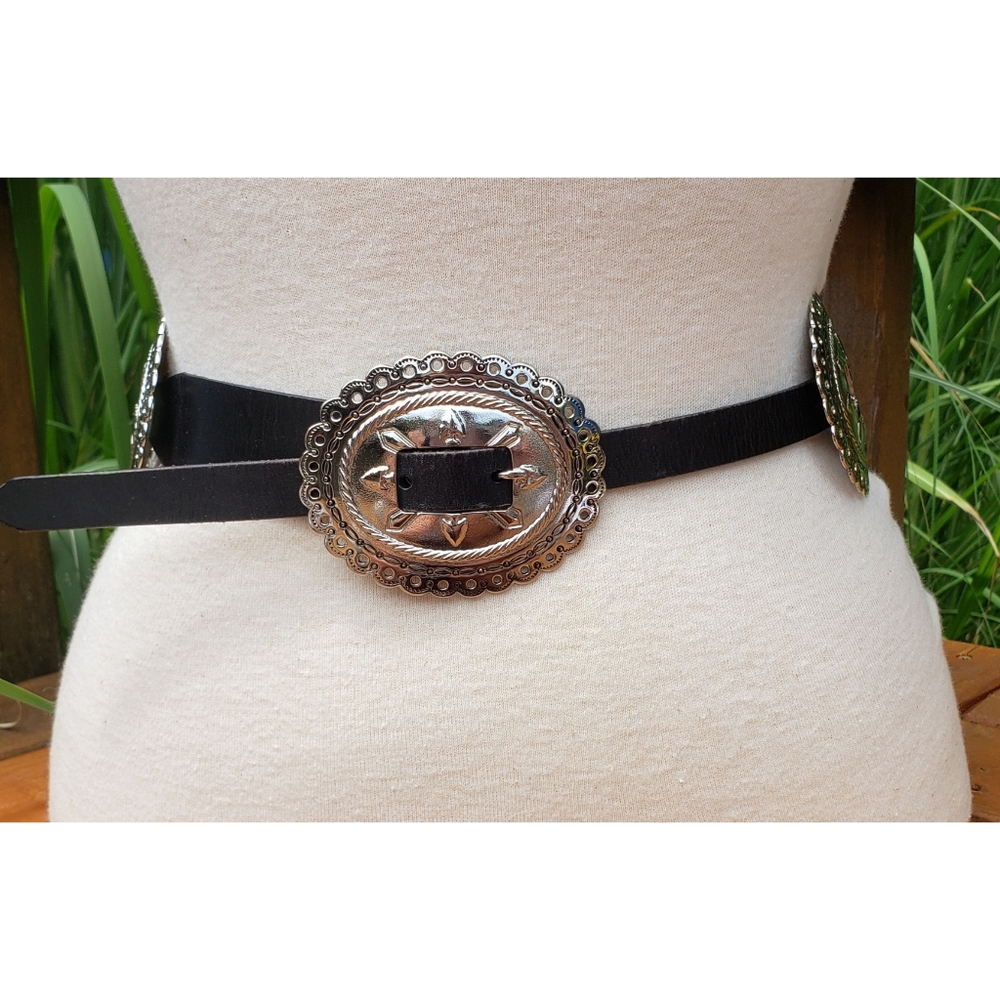 Silver Concho & Black Leather Belt M